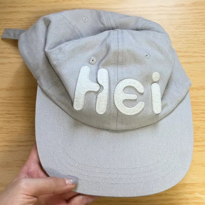 [BUNJANG] Heisan Big Logo Felt Cap Hat Light Grey / 하이산 Hei 빅로고 펠트 캡 모자 라이트 그레이