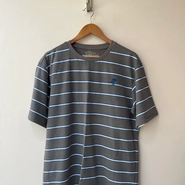 [BUNJANG] NINOMAXX Grey Striped Short Sleeve T-Shirt XL / NINOMAXX 회색 스트라이프 반팔 티셔츠 XL