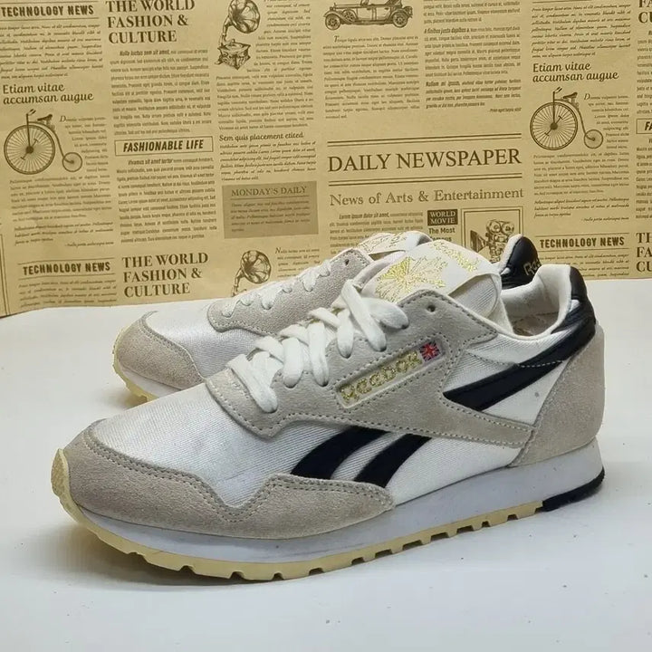 [BUNJANG] Reebok Classic Sneakers 220 / 리복 클래식 운동화 220