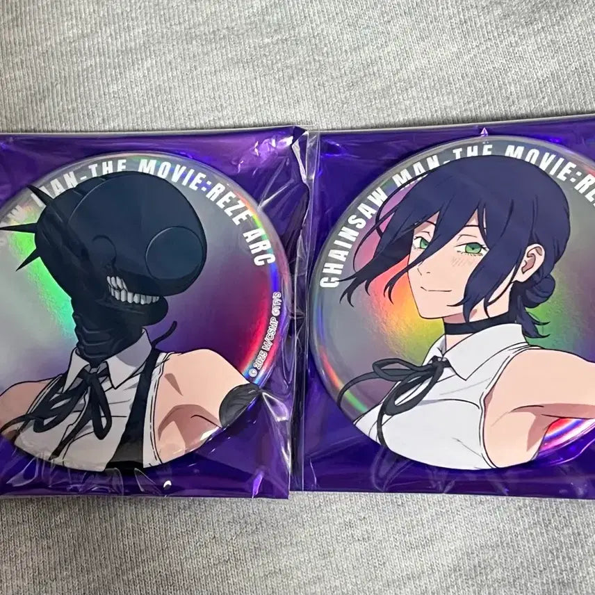 [BUNJANG] Chainsaw Man Baseyard Big Exchange Event Leje Can Badges (Set of 2) / 체인소맨 베이스야드 대교류전 레제캔뱃지 2종 일괄판매