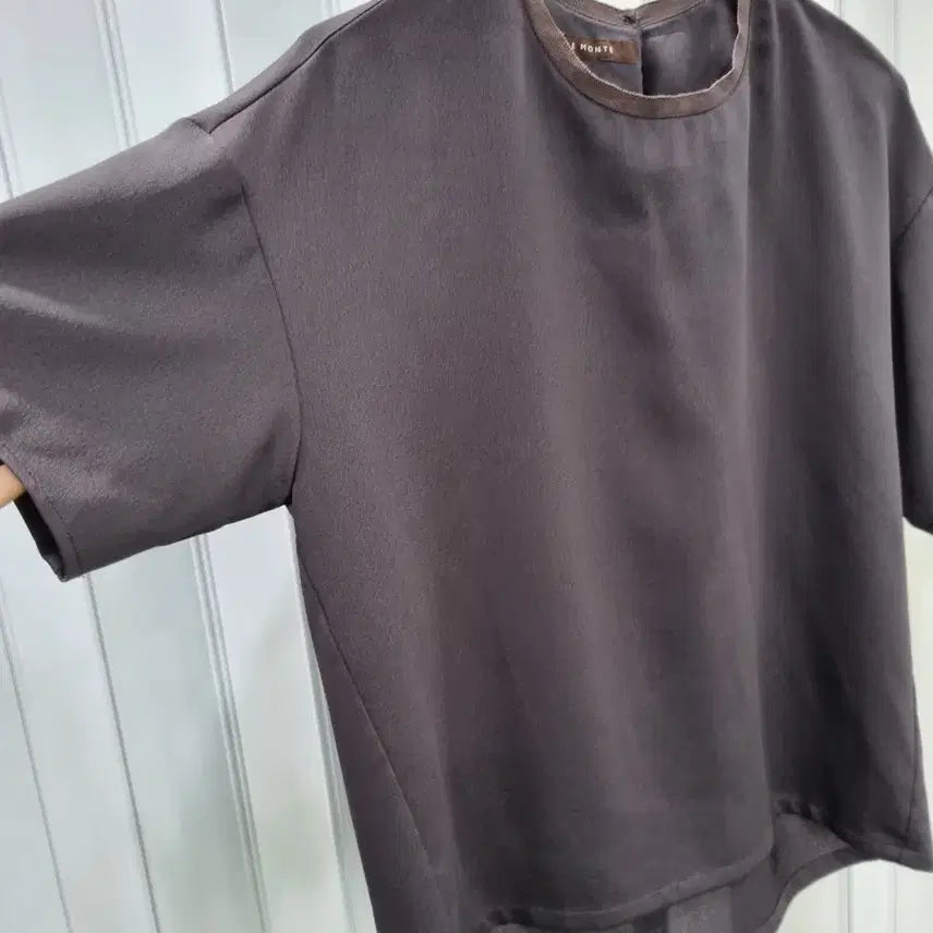 [BUNJANG] Mare Monte Short Sleeve Round Neck T-shirt Brown / MARE MONTE 반팔 브라운