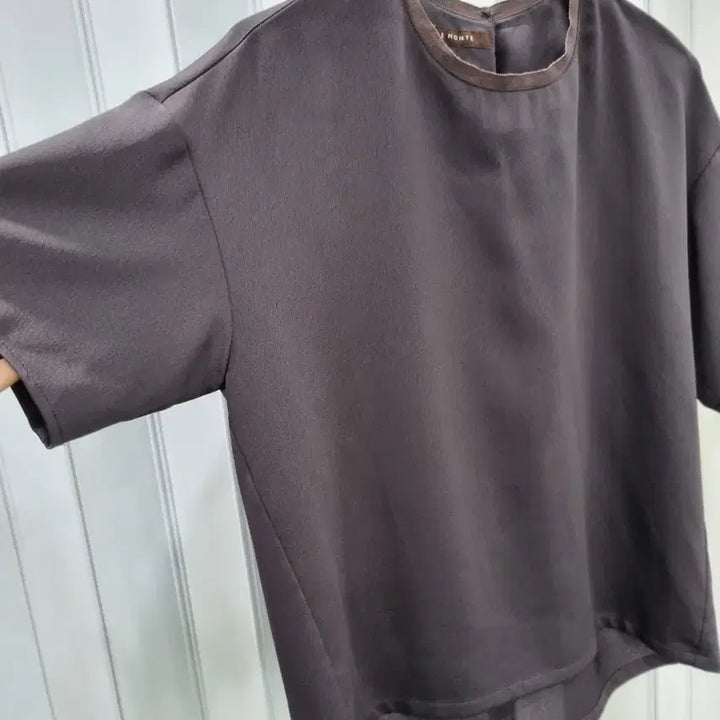 [BUNJANG] Mare Monte Short Sleeve Round Neck T-shirt Brown / MARE MONTE 반팔 브라운
