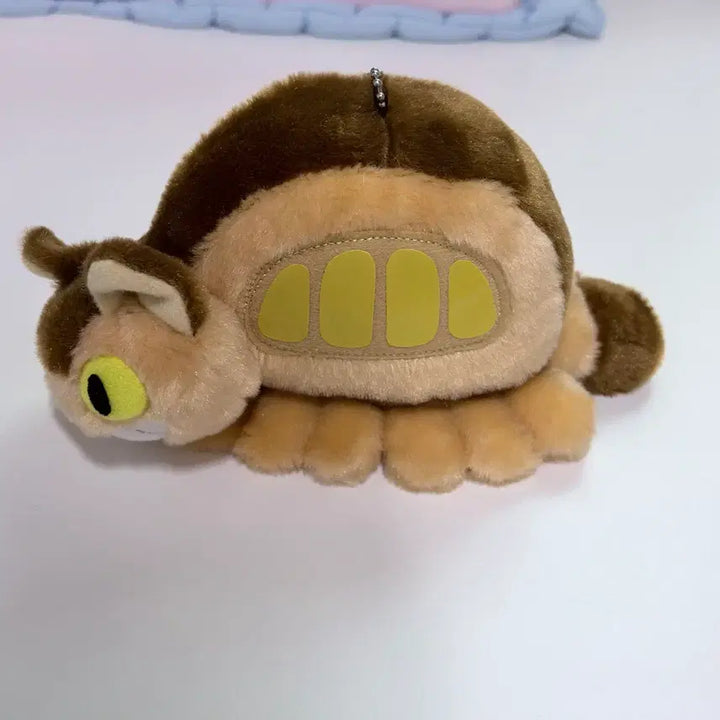 [BUNJANG] Studio Ghibli My Neighbor Totoro Catbus Plush Keychain / 지브리 토토로 고양이 버스 뱃지 인형 키링