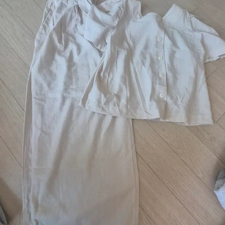 [BUNJANG] Linen Short Sleeve Top and Wide Pants Set / 린넨 반팔 상의 와이드 팬츠 세트 free