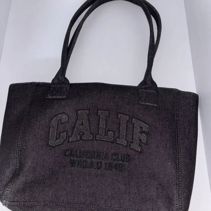[BUNJANG] Whoau Shoulder Bag Dark Gray / 후아유 숄더백 다크 그레이