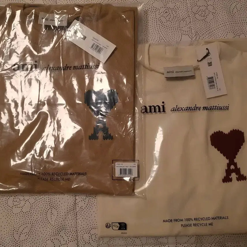 [BUNJANG] AMI Small Heart Logo Short Sleeve T-Shirt / 아미 스몰 하트 로고 반팔새상품