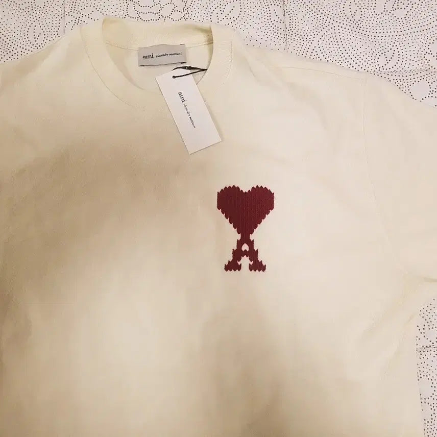 [BUNJANG] AMI Small Heart Logo Short Sleeve T-Shirt / 아미 스몰 하트 로고 반팔새상품