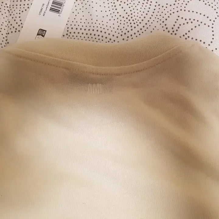 [BUNJANG] AMI Small Heart Logo Short Sleeve T-Shirt / 아미 스몰 하트 로고 반팔새상품