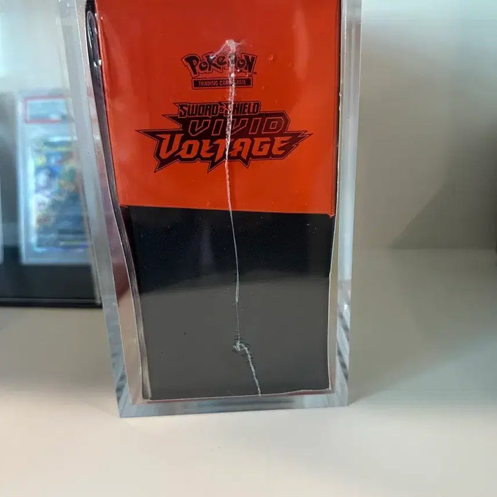 [BUNJANG] Pokemon Vivid Voltage Elite Trainer Box (No Case) / 포켓몬카드 미개봉 박스 북미 판매