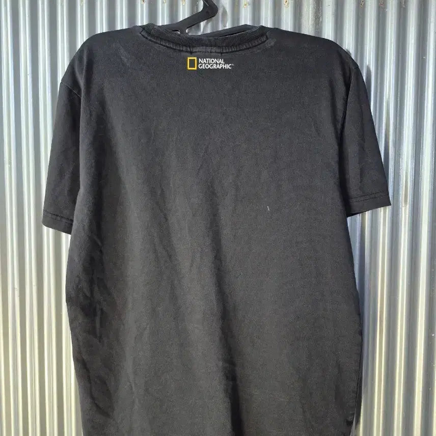 [BUNJANG] National Geographic Black T-Shirt (Size M) / M 내셔널지오그래픽 검정 반팔 티셔츠