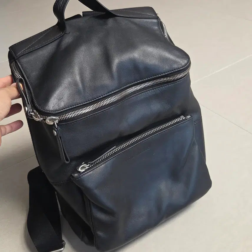 [BUNJANG] Mandarin Duck MD CLASS Leather Backpack / 만다리나덕 MD CLASS 가죽 백팩