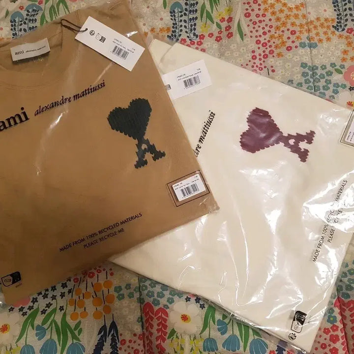 [BUNJANG] Ami Heart Logo Short Sleeve T-Shirt Beige/Cream / 아미 하트 로고 반팔 티셔츠 베이지/크림
