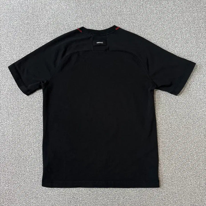 [BUNJANG] Nike Swoosh Muscle Fit T-Shirt Black / [정가 7만원] 나이키 스우시 머슬핏 반팔