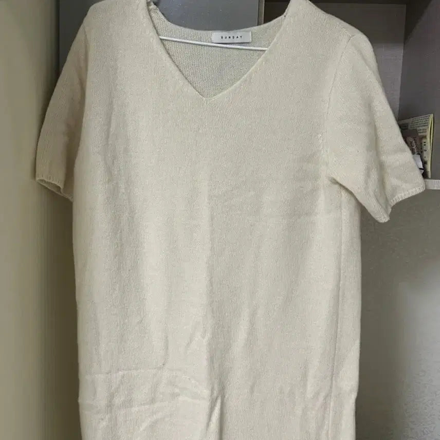 [BUNJANG] Ivory Long Knit V-Neck Dress / 아이보리 롱 니트 원피스