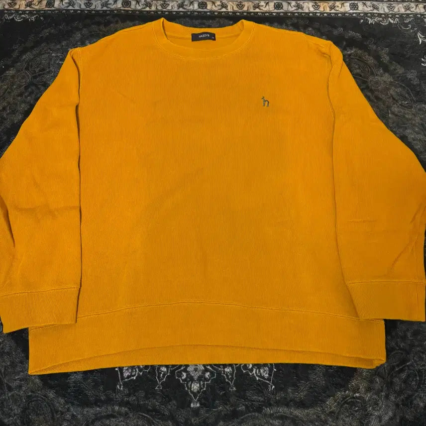 [BUNJANG] Hazzys Small Logo Sweatshirt Mustard Yellow Size 120 / 헤지스 스몰로고 맨투맨