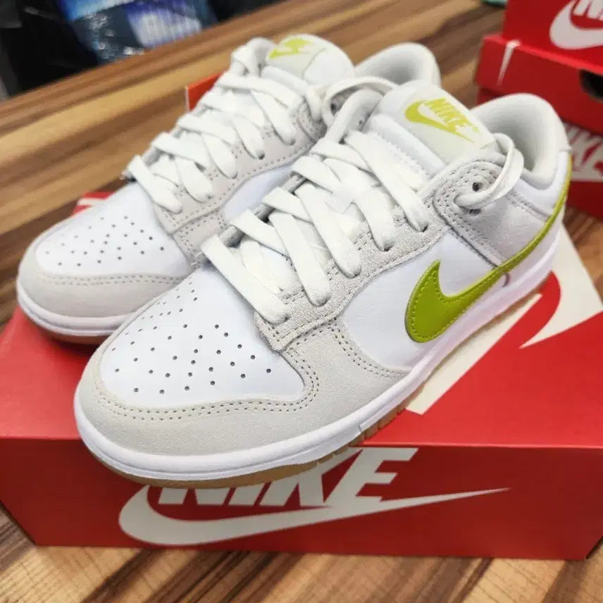 [BUNJANG] Nike Dunk Low Suede Shoes / 나이키 덩크로우 스웨이드 230 새상품