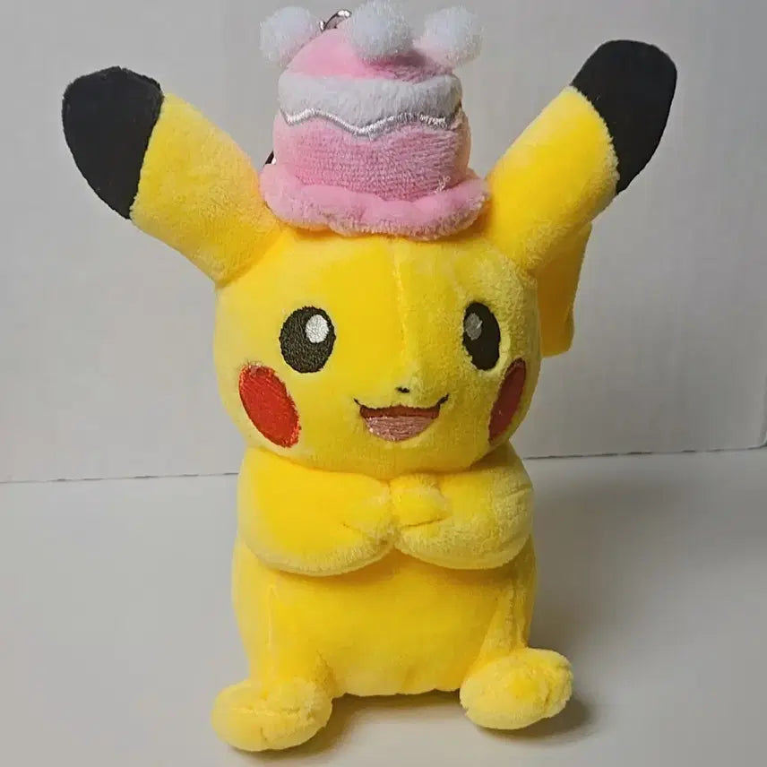 [BUNJANG] Lotte Cinema Pikachu Plush / 롯데시네마 포켓몬스터 피카츄