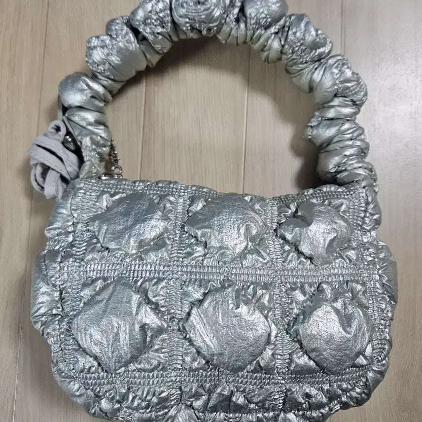 [BUNJANG] Carlyn Poing Bag Silver Mini / 칼린 포잉백 실버 미니
