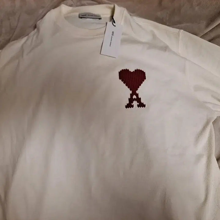 [BUNJANG] AMI Big Logo Short Sleeve T-Shirt Cream/Beige / 아미 빅로고 반팔티 크림.베이지
