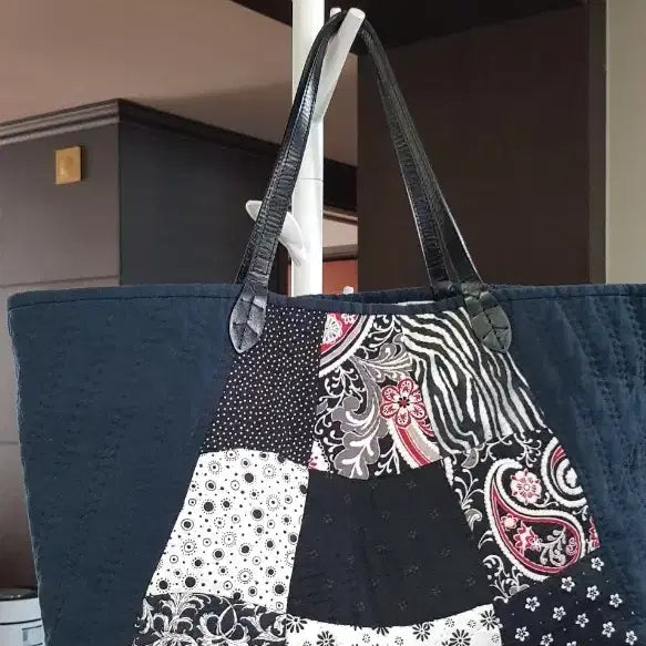 [BUNJANG] Handmade Quilted Patchwork Bag / 핸드메이드 퀼트패치워크 가방