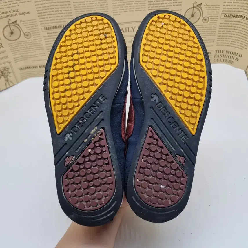 [BUNJANG] Descente Casual Shoes 230 / 데상트 캐주얼화230