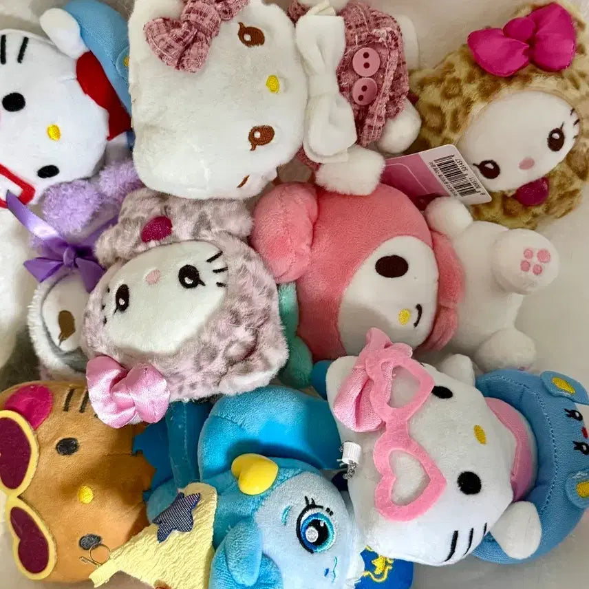 [BUNJANG] Hello Kitty, My Melody, Kuromi, Tinyping Doll Keyring Bundle Set / 인형 키링 일괄 모음 키티 마이멜로디 쿠로미 티니핑