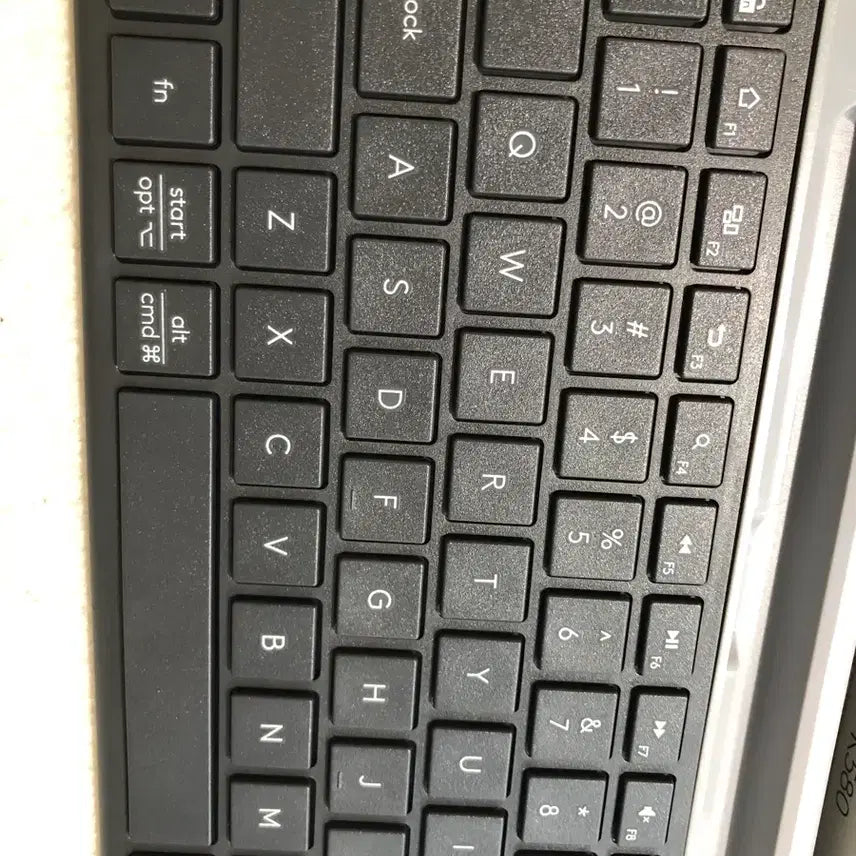 [SOLD OUT] 로지텍 K580 슬림 멀티 무선 키보드