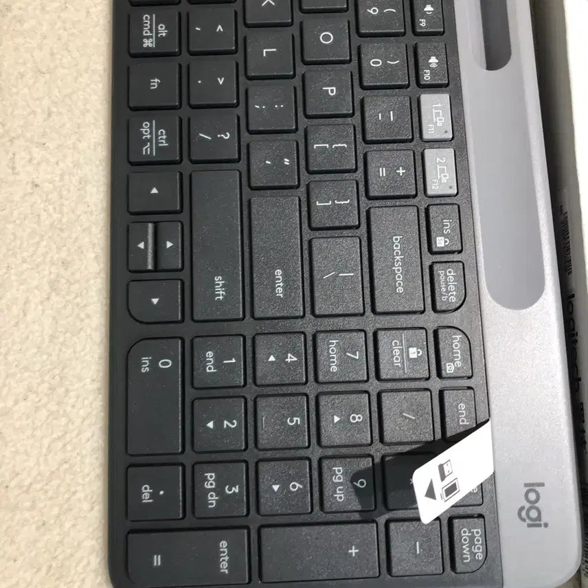[SOLD OUT] 로지텍 K580 슬림 멀티 무선 키보드
