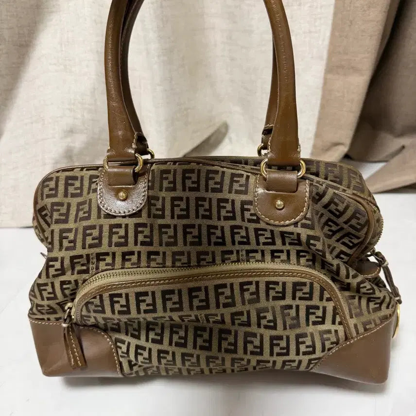 [BUNJANG] Fendi FF Logo Pattern Tote Bag / 펜디가방