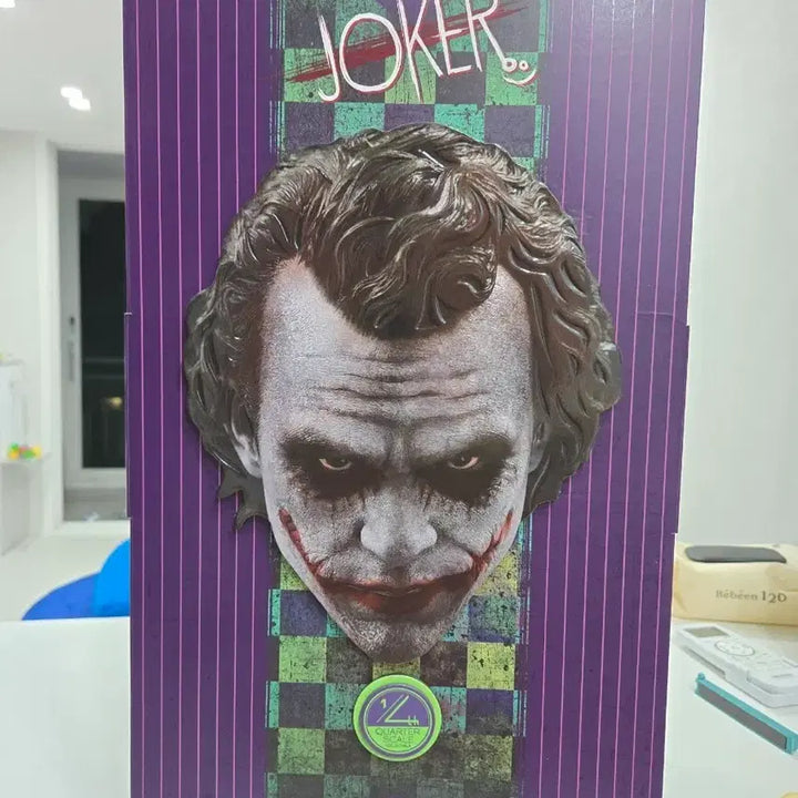 [BUNJANG] Hot Toys Quarter Scale Exclusive Joker Figure (Opened Display) / 핫토이 쿼터 익스 조커 개봉 전시품