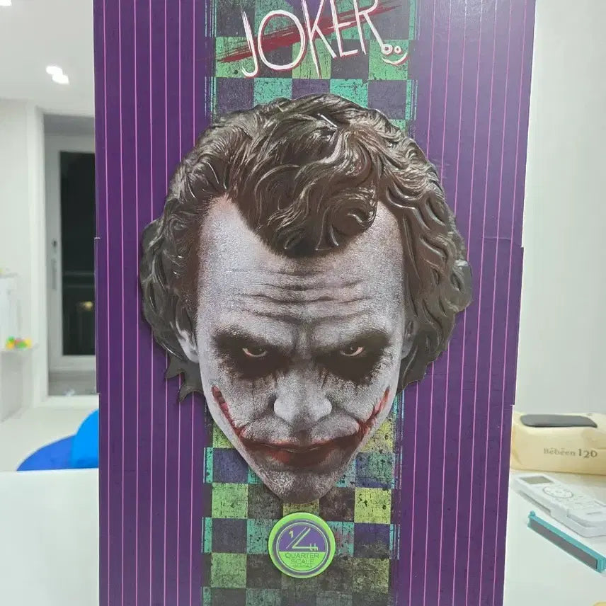 [BUNJANG] Hot Toys Quarter Scale Exclusive Joker Figure (Opened Display) / 핫토이 쿼터 익스 조커 개봉 전시품