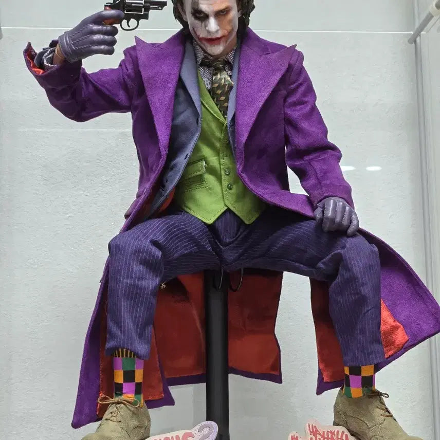 [BUNJANG] Hot Toys Quarter Scale Exclusive Joker Figure (Opened Display) / 핫토이 쿼터 익스 조커 개봉 전시품