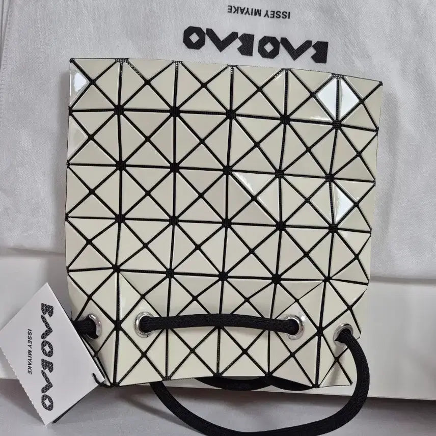 [BUNJANG] Bao Bao Ring Bag Ivory / 바오바오 링백 아이보리