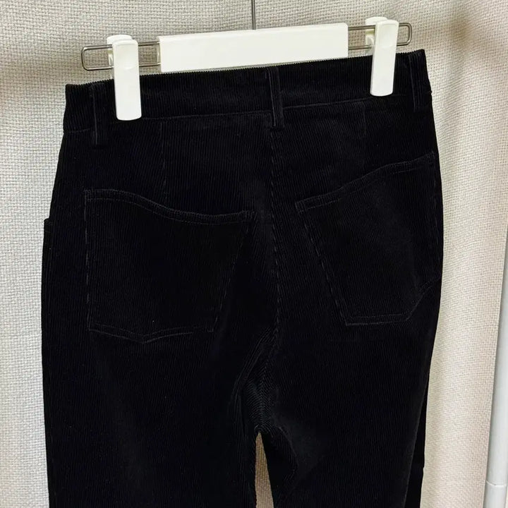[SOLD OUT] 타낫 코듀로이 세미 와이드 팬츠
