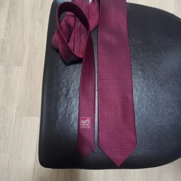 [BUNJANG] Hermes H Logo Silk Tie Burgundy / 에르메스 H로고 넥타이 [미사용]