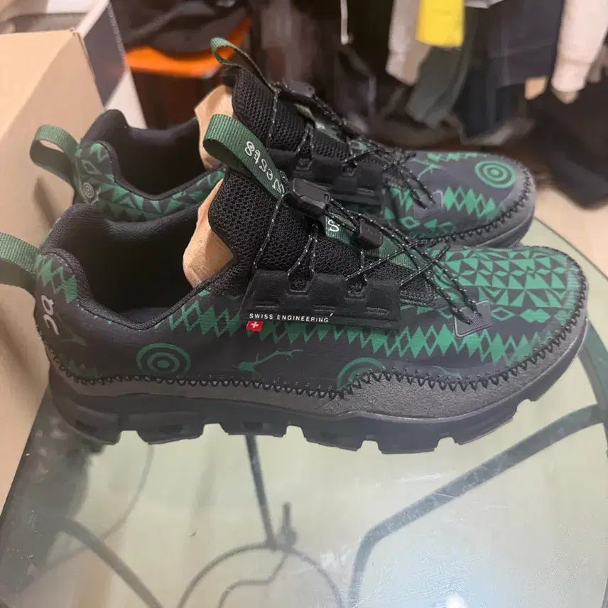 [BUNJANG] On Running x South2 West8 Cloudaway Evergreen Sneakers / 온러닝x사우스2웨스트8 클라우드어웨이 팝니다!!!