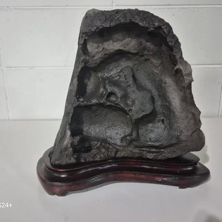 [BUNJANG] Jeju Island Natural Stone Suiseki with Stand / 자연석 산지:제주도(형제섬)