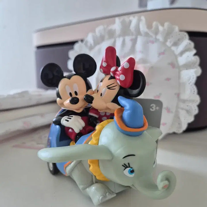 [BUNJANG] Disney Mickey Minnie Dumbo Pull-Back Car Figure / [디즈니] 미키미니 - 덤보 풀백카 피규어