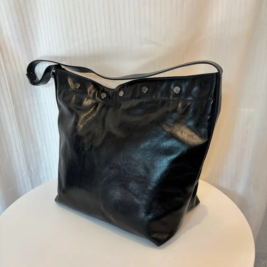 [BUNJANG] Vunque Perfect Button-Up Hobo Shoulder Bag Large / 분크 퍼펙 버튼업 호보 숄더백 라지