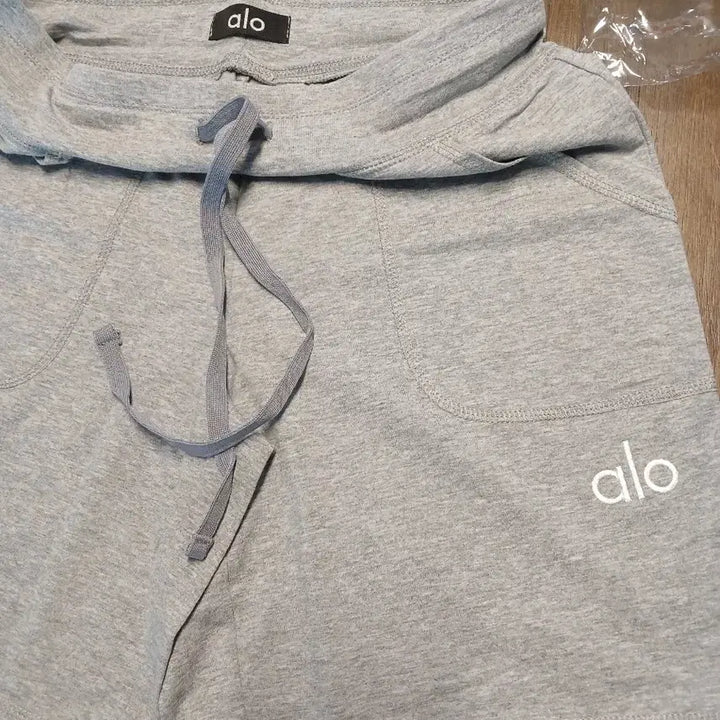 [BUNJANG] Alo Yoga Athletic Shorts Medium Grey New / 알로 요가 반바지 M 사이즈 그레이 새상품