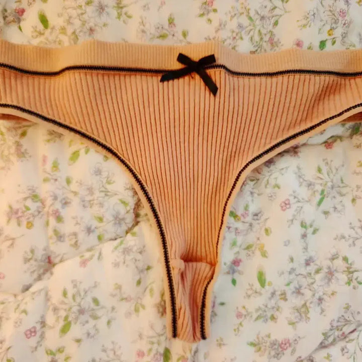 [BUNJANG] Peach Ribbon Ribbed Women&