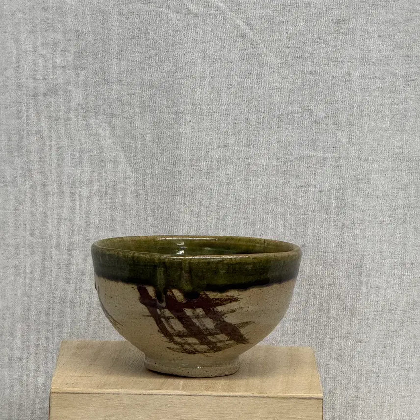 [BUNJANG] Oribe Ware Green Glaze Iron Spot Matcha Bowl Tea Bowl / 일본 오리베야키 녹유 철화 다완 말차완 찻사발