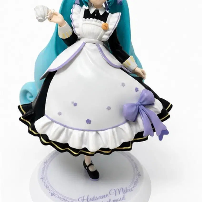 [BUNJANG] Sega Luminasta Hatsune Miku Classic Maid Figure / 하츠네 미쿠 클래식 메이드 세가 루미나스타 피규어