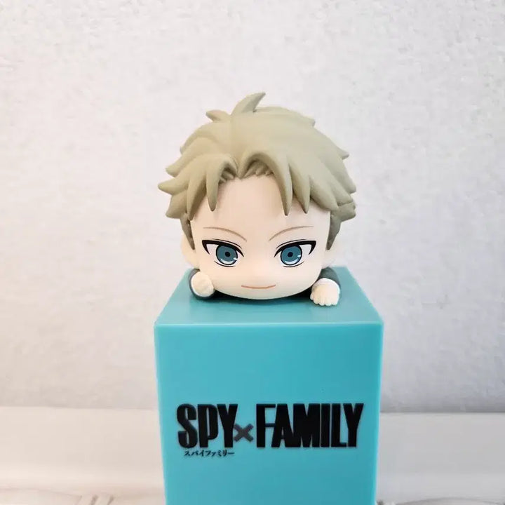 [BUNJANG] Spy x Family Loid Forger Hikkake Figure (Opened) / (단순개봉)스파이패밀리 로이드 포저 힛카케 힛카게 피규어