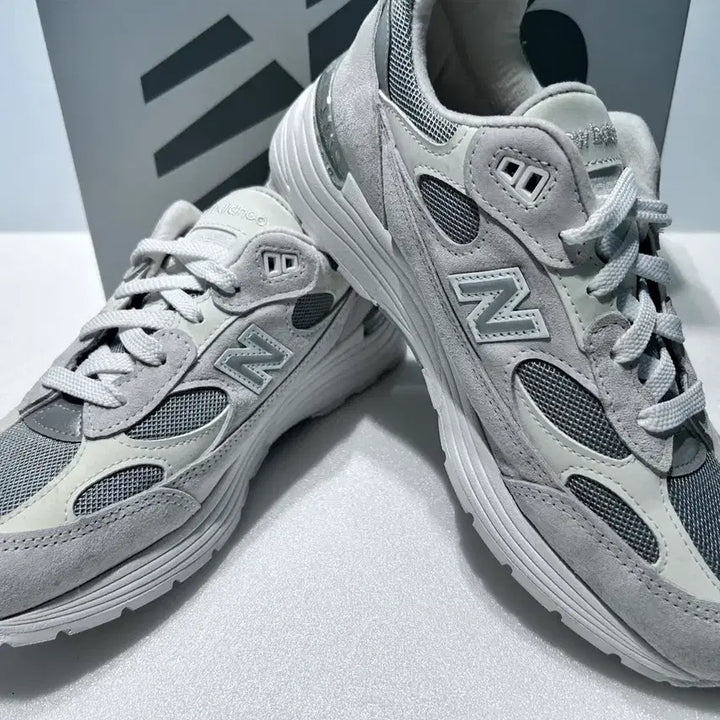 [BUNJANG] New Balance 992 MIU Core White / 뉴발란스 992 MIU 코어 화이트(260)