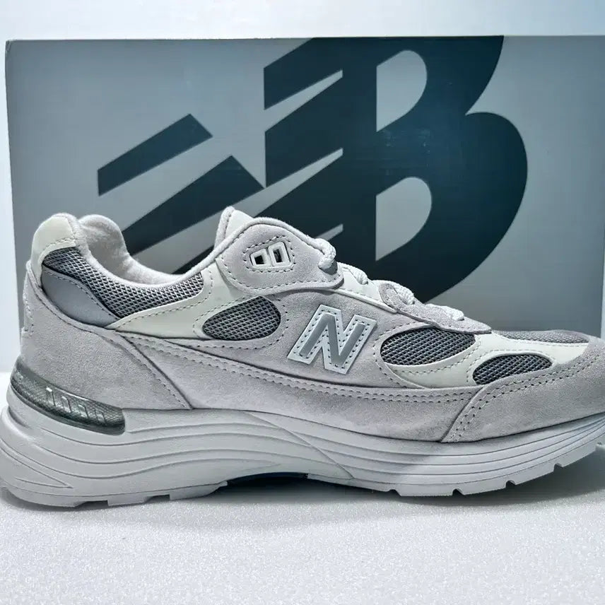 [BUNJANG] New Balance 992 MIU Core White / 뉴발란스 992 MIU 코어 화이트(260)