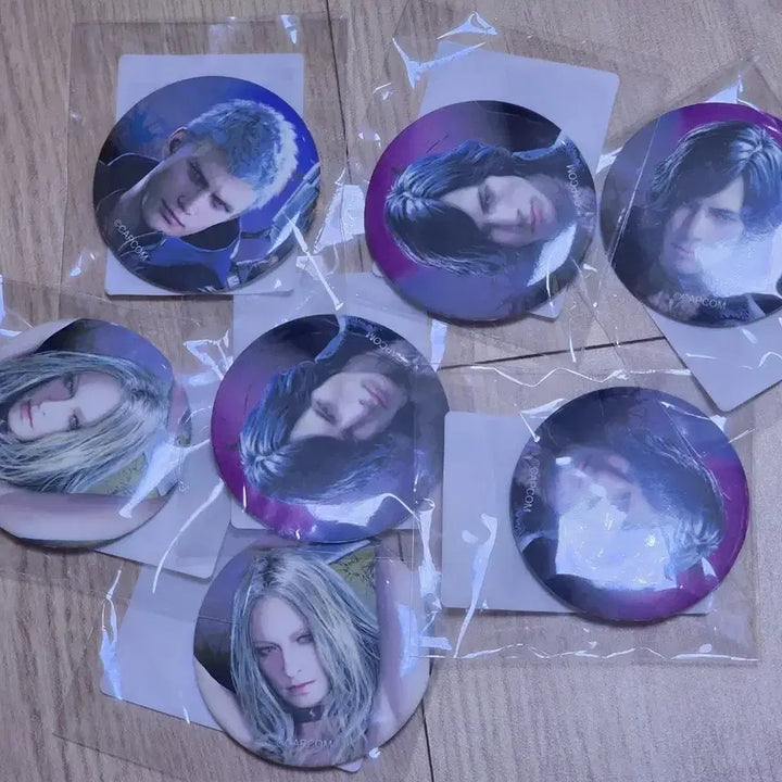 [BUNJANG] Devil May Cry Nero V Can Badge Bundle / 데빌메이크라이 캔뱃지 일괄 네로 V
