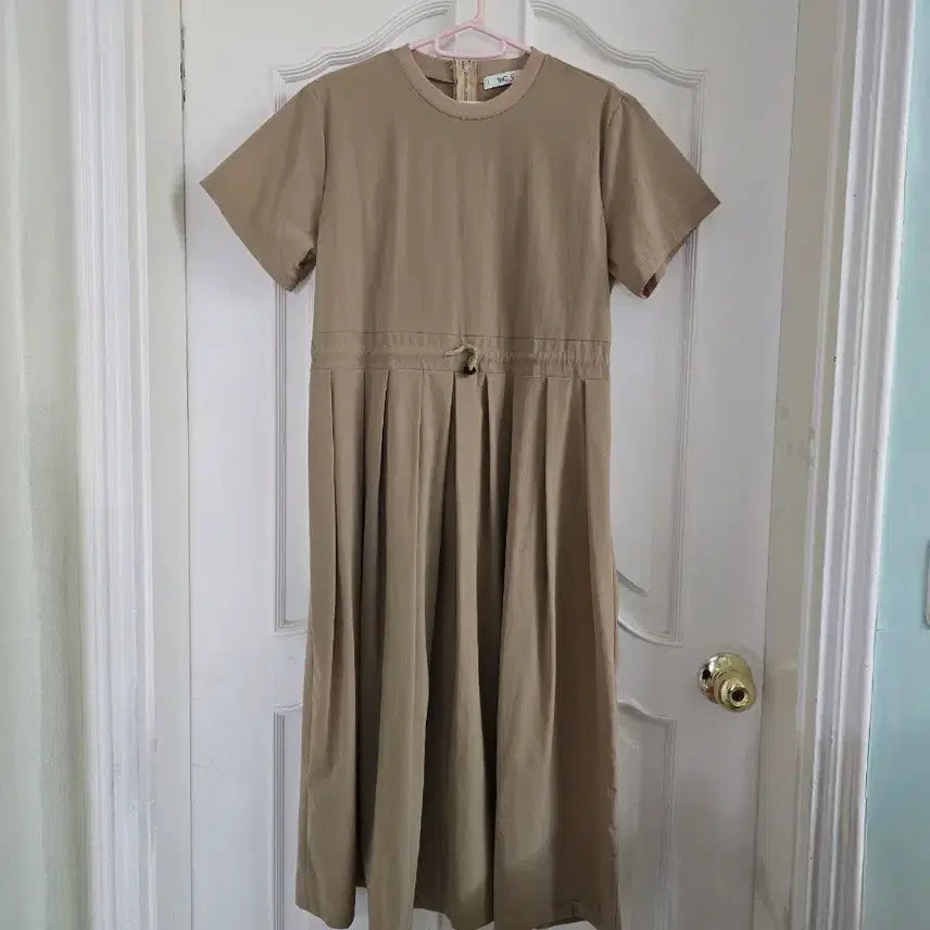 [BUNJANG] Khaki Beige Crisp Fabric Long Dress / 진베이지 바스락원피스