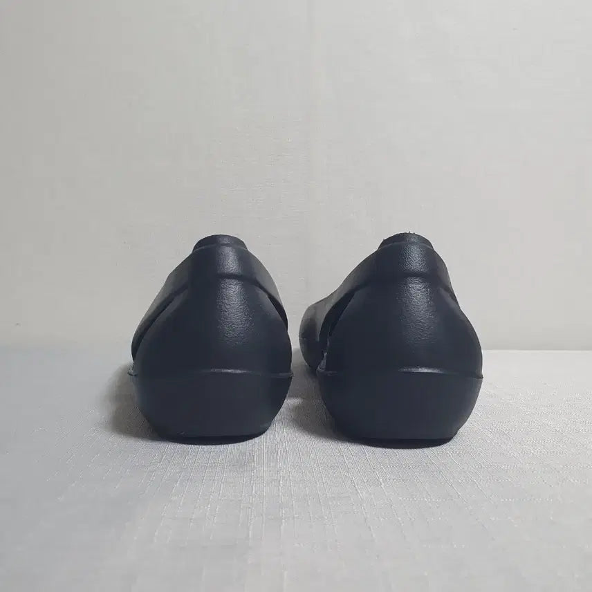 [BUNJANG] Crocs Siena Flat Shoes Black Sandals (230mm) / 크록스 시에나 샤이니 플랫 슈즈 블랙 샌들 230mm