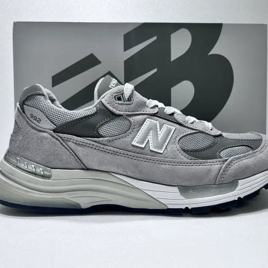 [BUNJANG] New Balance 992 MIU Core Grey Sneakers (US 11) / 뉴발란스 992 MIU 코어그레이 (290)